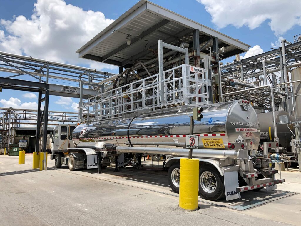 Truck filling